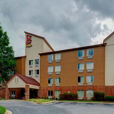 Red Roof Inn Plus Raleigh Downtown Ncsu Conv Center מראה חיצוני תמונה