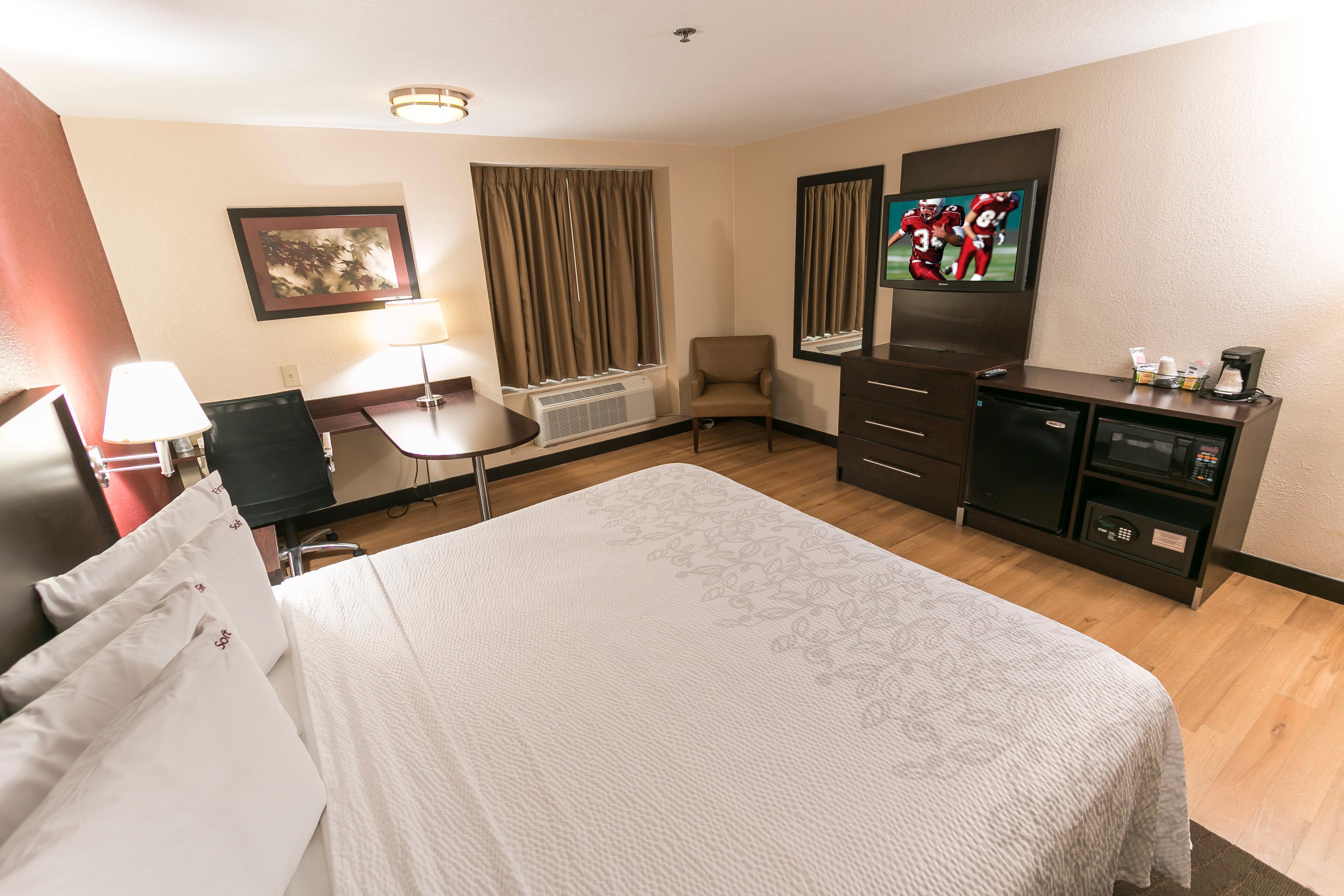 Red Roof Inn Plus Raleigh Downtown Ncsu Conv Center מראה חיצוני תמונה