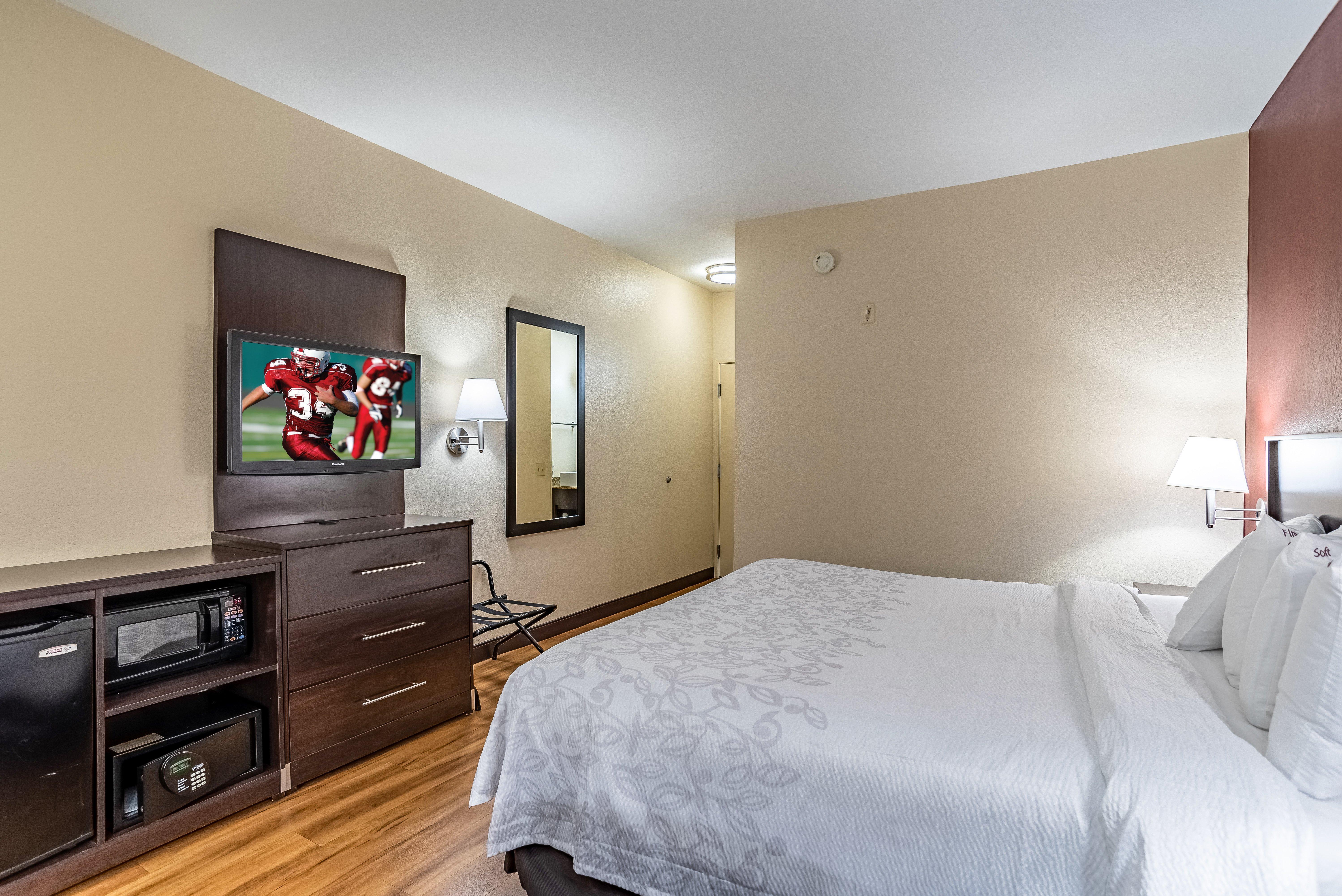 Red Roof Inn Plus Raleigh Downtown Ncsu Conv Center מראה חיצוני תמונה