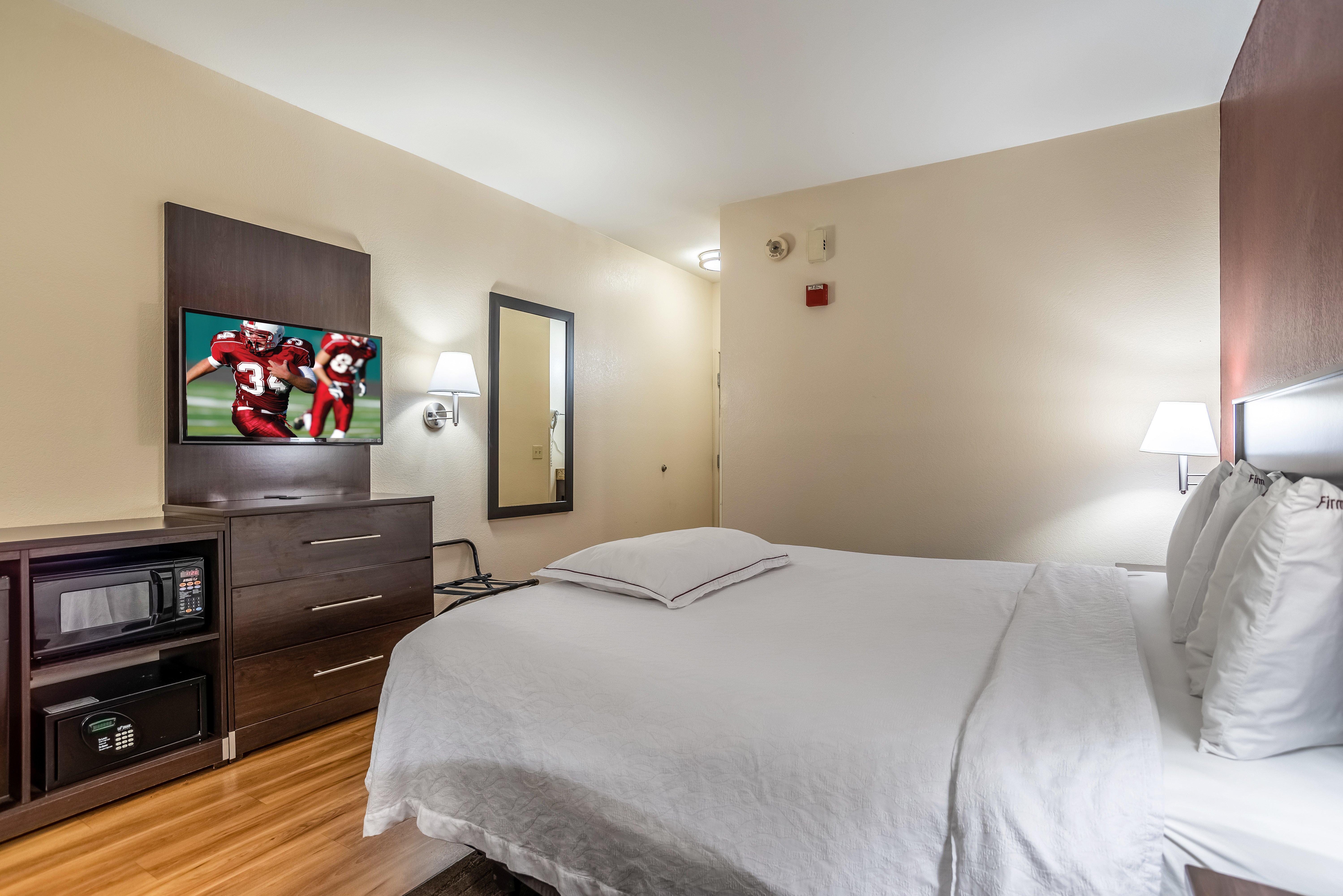 Red Roof Inn Plus Raleigh Downtown Ncsu Conv Center מראה חיצוני תמונה