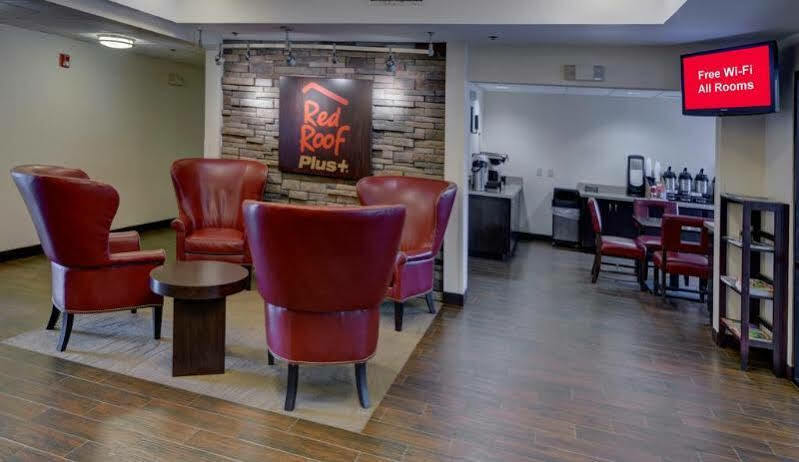 Red Roof Inn Plus Raleigh Downtown Ncsu Conv Center מראה חיצוני תמונה